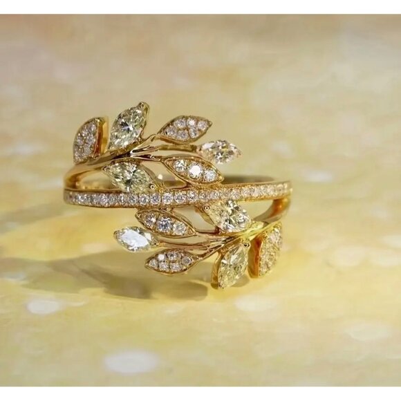 18K Gold Pladed Leaf-Inspired Ring - Picture 4 of 4